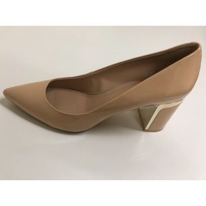 DKNY Nude Pumps Block Heels Size 9